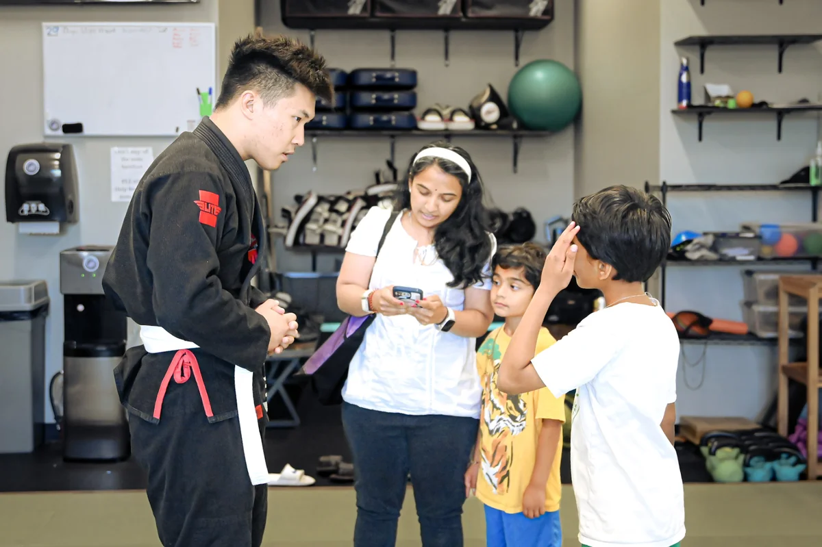 Evolve Checkmat Jiu Jitsu & Muay Thai Academy facility image
