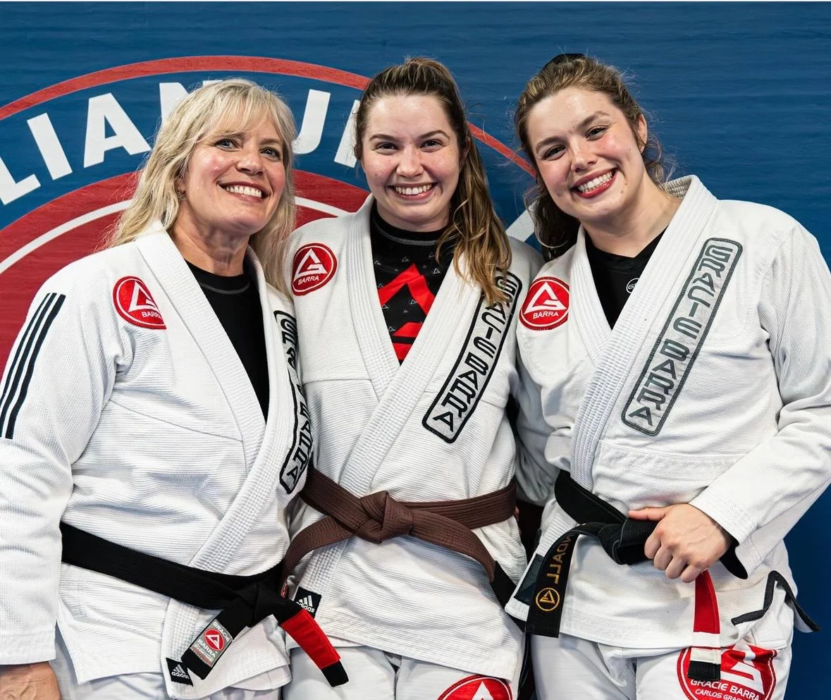 Gracie Barra Newport Beach academy photo