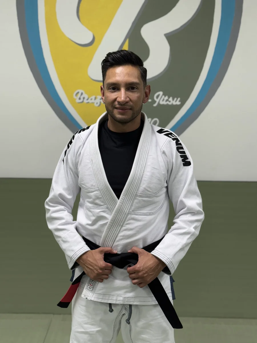 Busy BJJ facility image