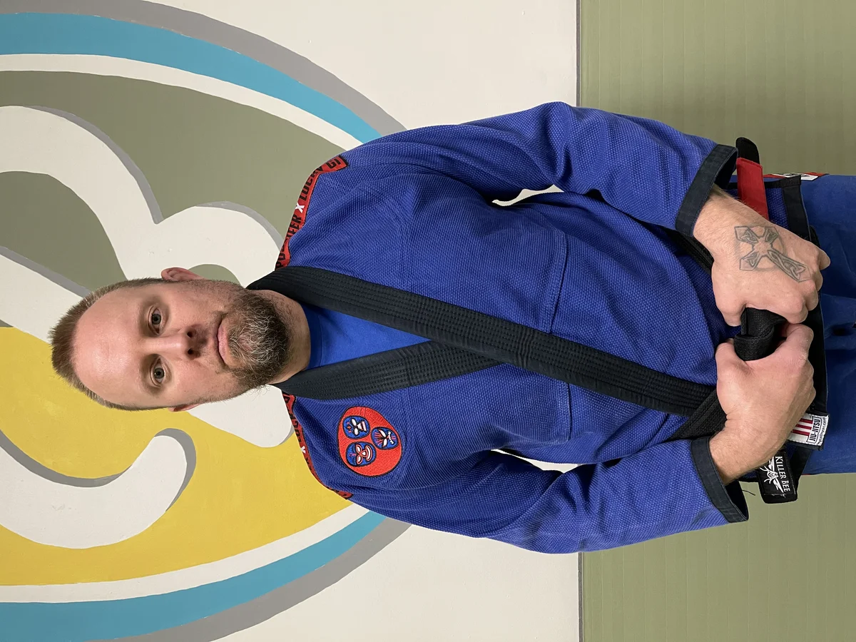 Busy BJJ facility image