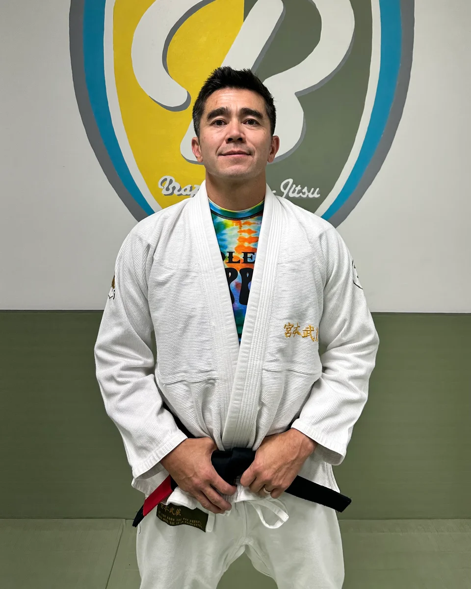 Busy BJJ facility image
