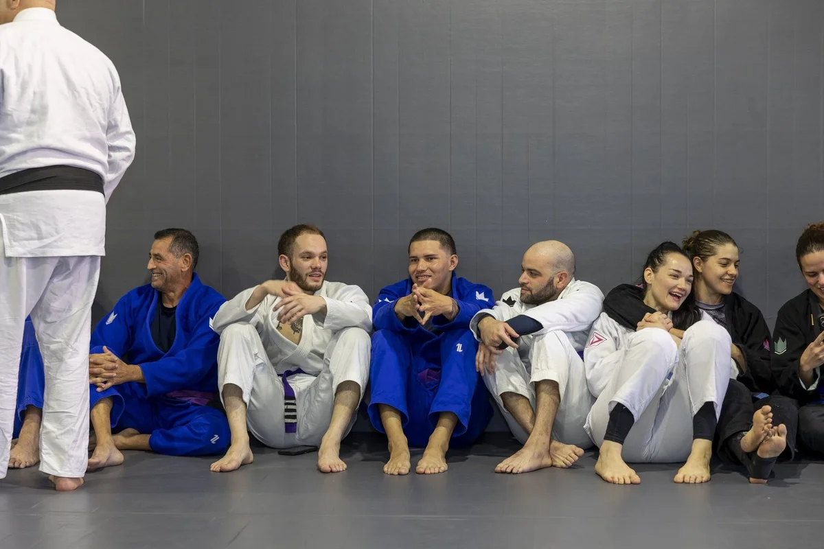305 Grappling facility image