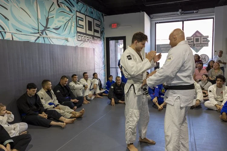 305 Grappling facility image