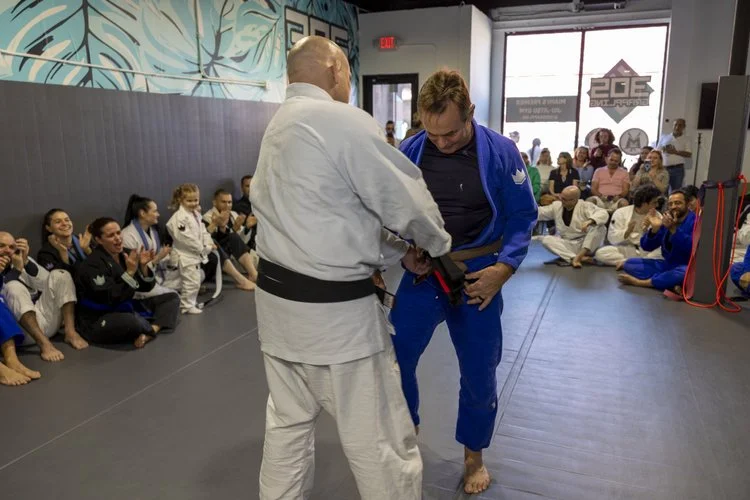 305 Grappling facility image