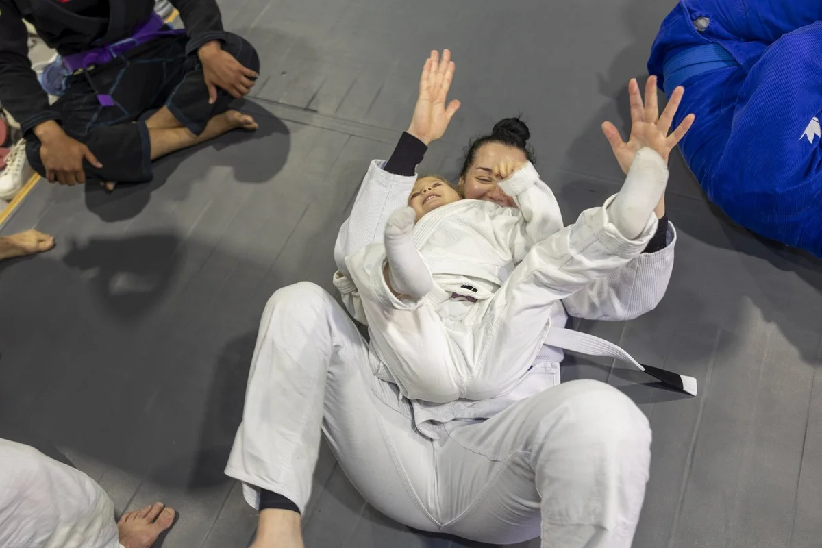 305 Grappling facility image