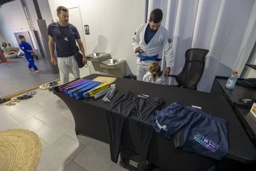 305 Grappling facility image