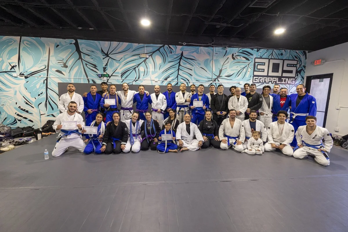305 Grappling facility image