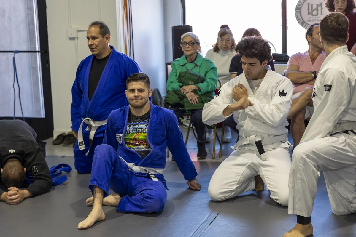 305 Grappling facility image