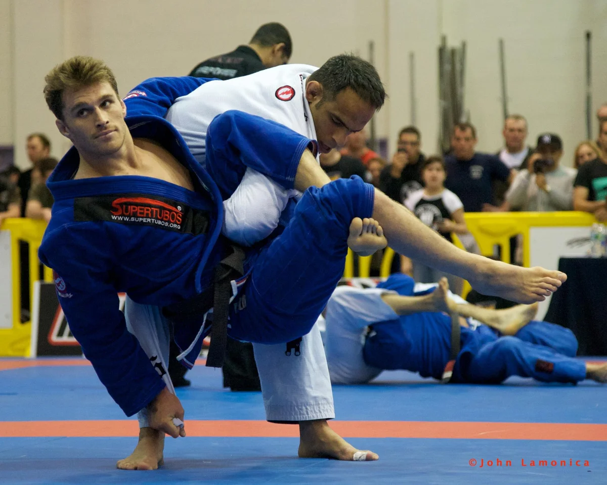 Barbells & BJJ facility image