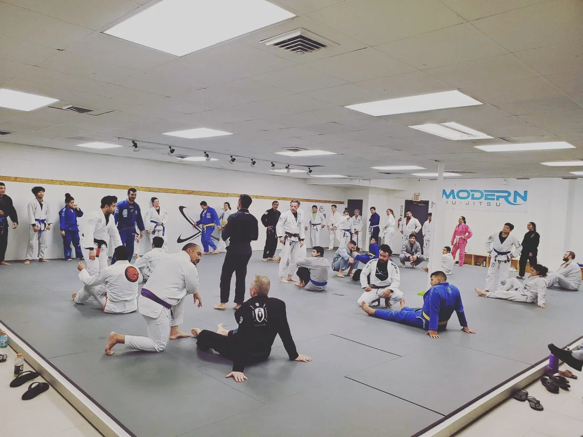 Modern Jiu Jitsu facility image