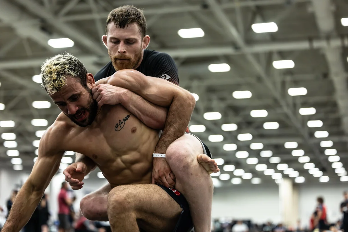 The Holy Grail JiuJitsu academy logo