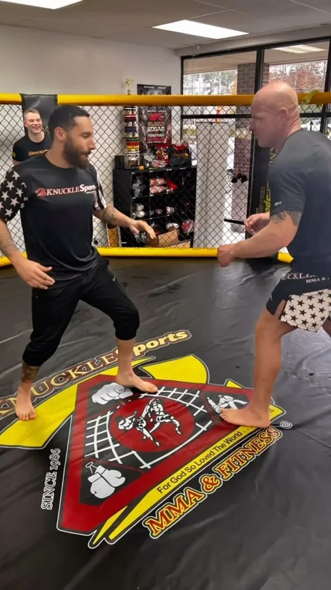 2KnuckleSports MMA & Fitness facility image