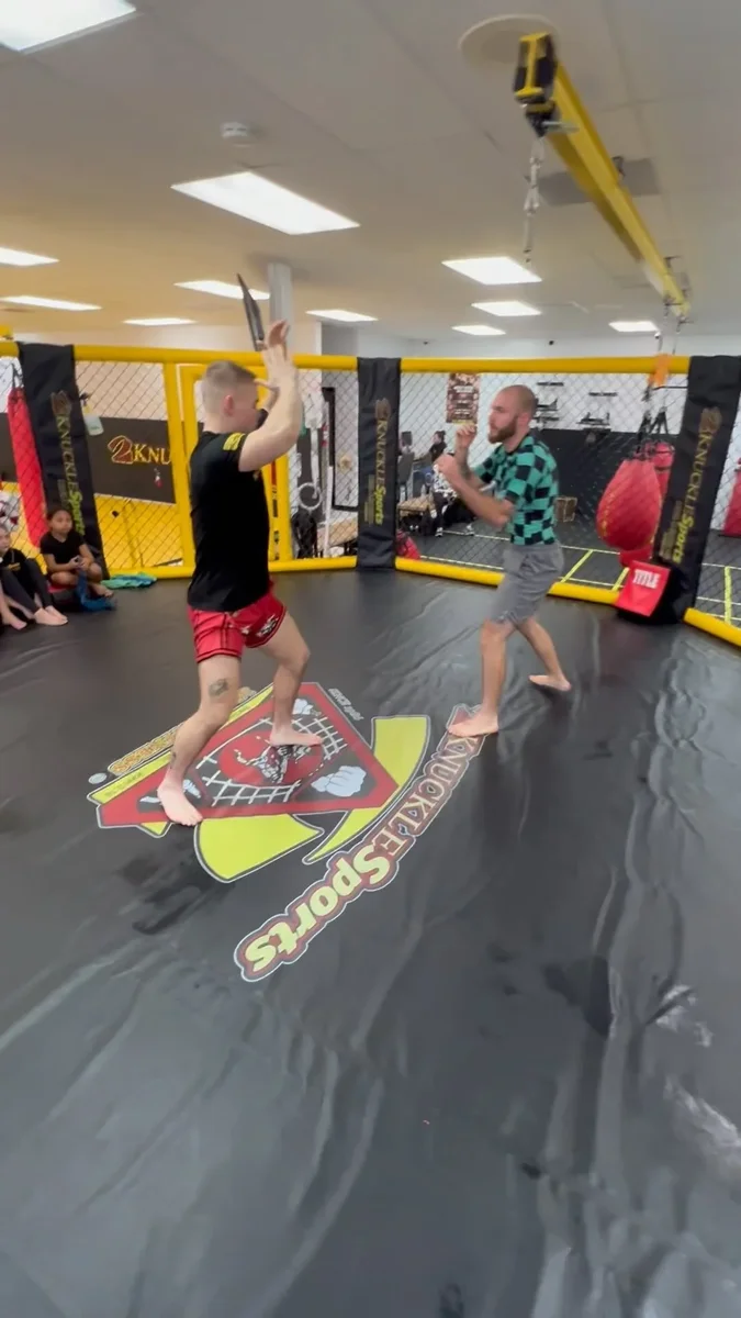 2KnuckleSports MMA & Fitness facility image