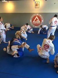 Gracie Barra Valencia academy logo
